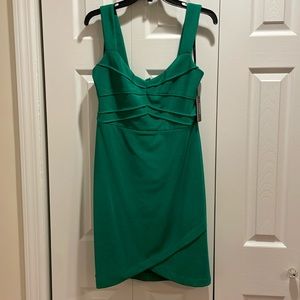 NWT green guess body con dress